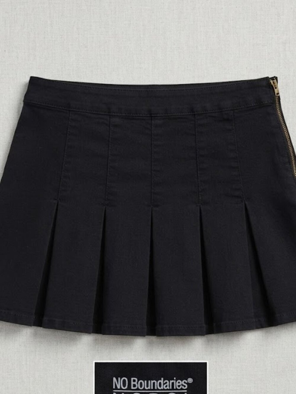 NWOT No Boundaries Black Pleated Skater Skirt Side Zip Plus Size 17